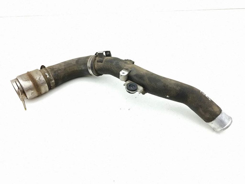 Intercooler hose/pipe