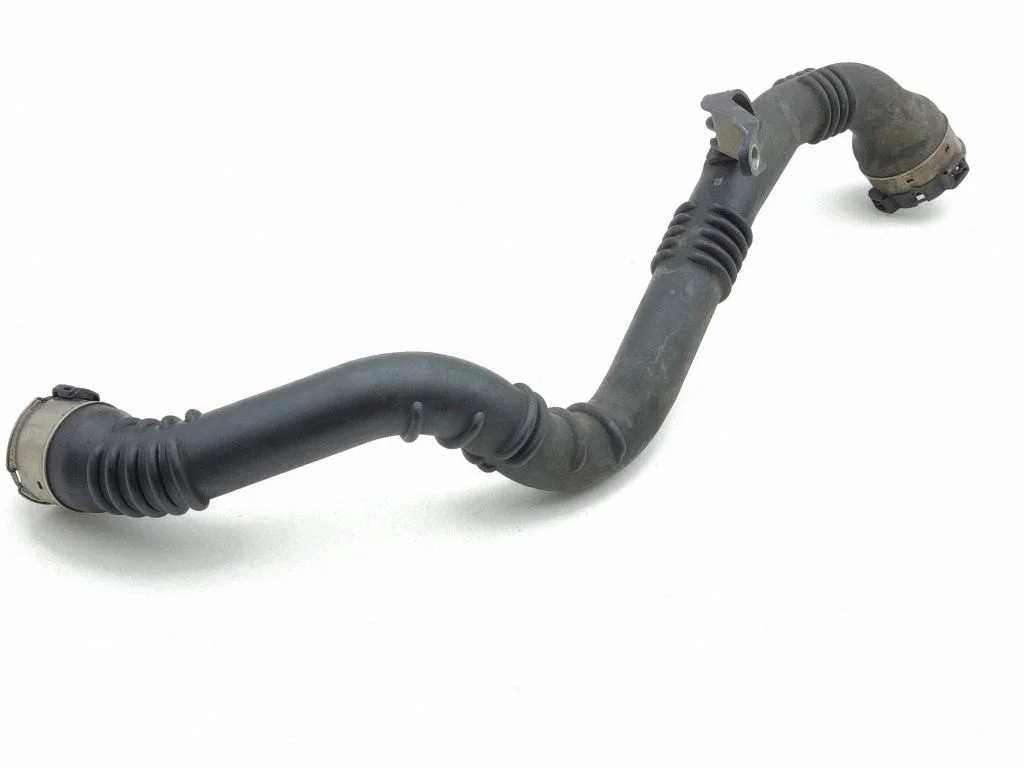 Vahejahuti voolik (-ud)/ toru (-d) 144608957R