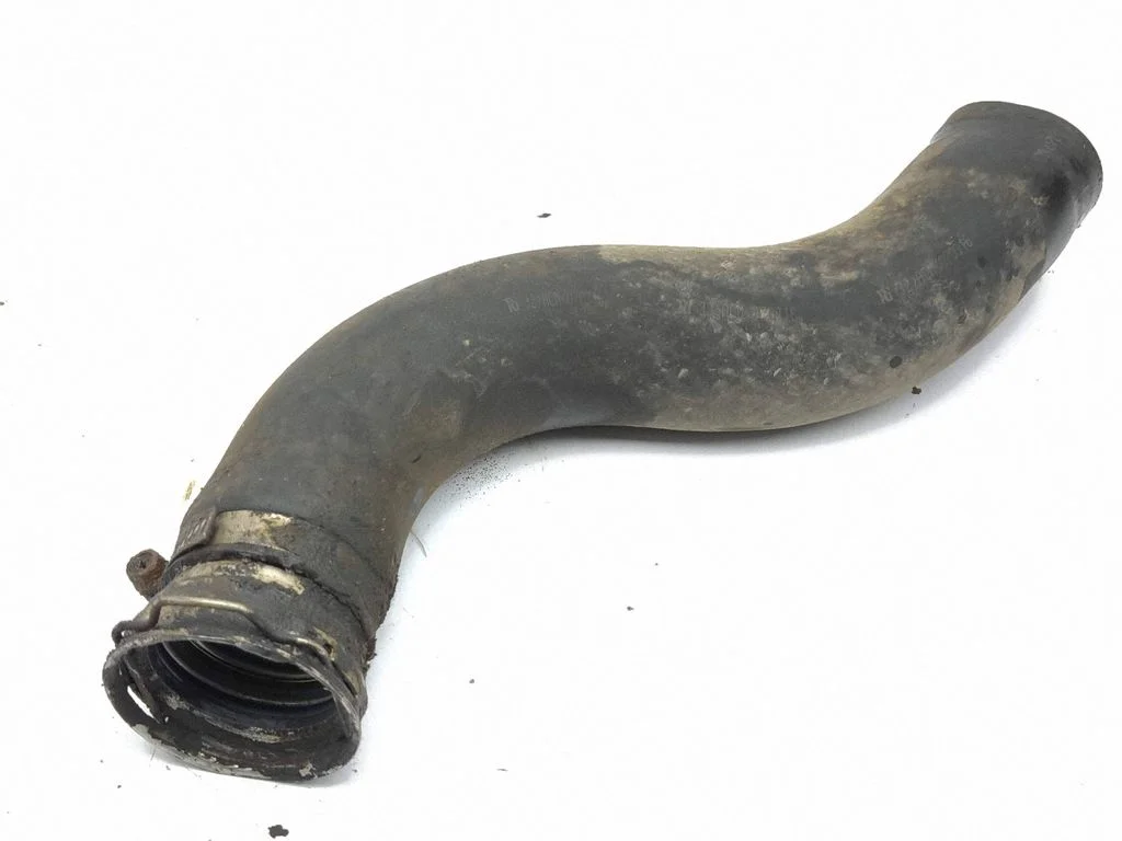 Intercooler hose/pipe