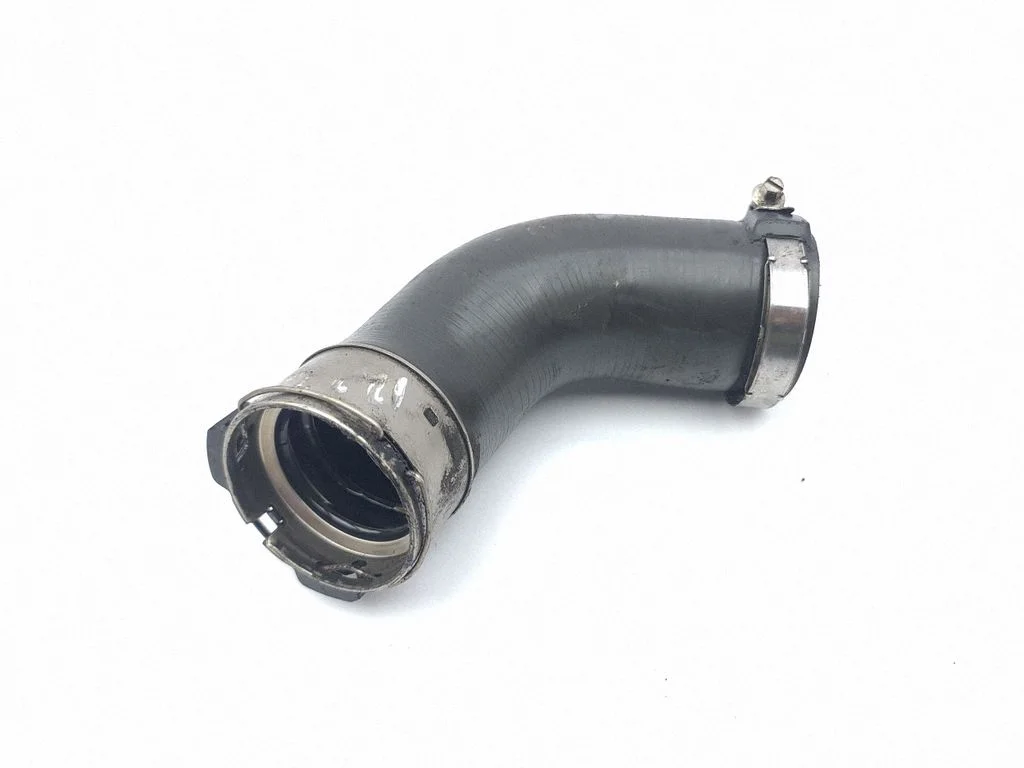 Intercooler hose/pipe