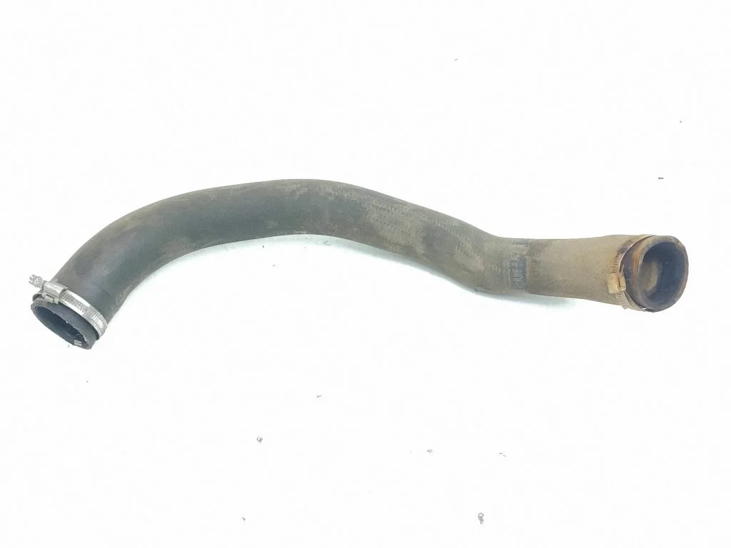 Intercooler hose/pipe