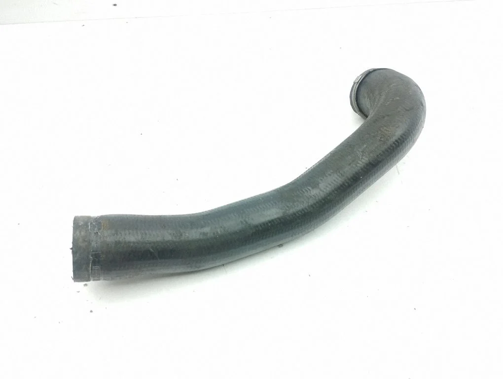 Intercooler hose/pipe
