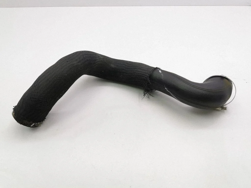 Intercooler hose/pipe