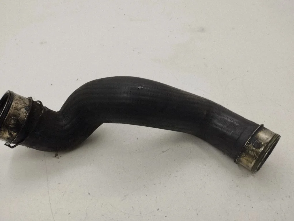 Intercooler hose/pipe 8D0145834K