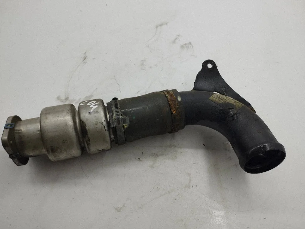 Intercooler hose/pipe AV610C750AC