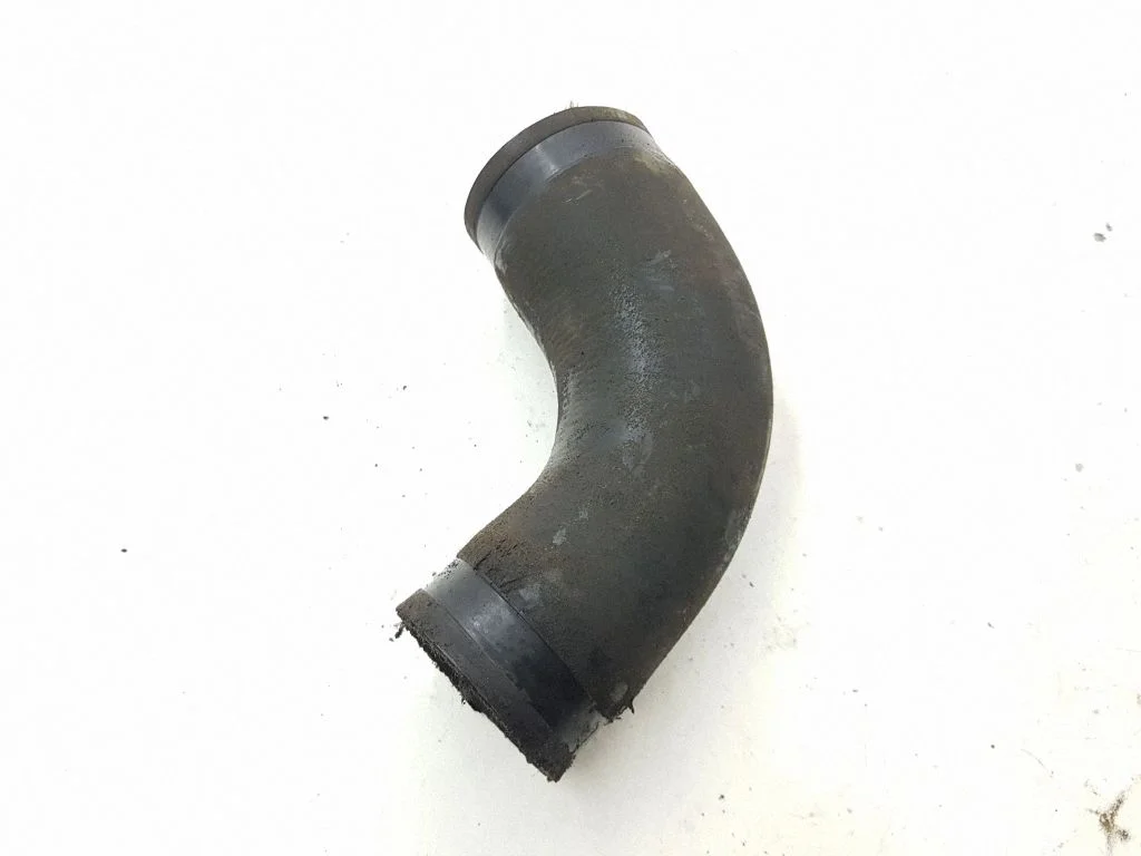 Intercooler hose/pipe