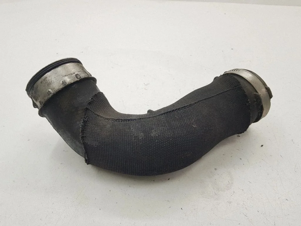 Intercooler hose/pipe