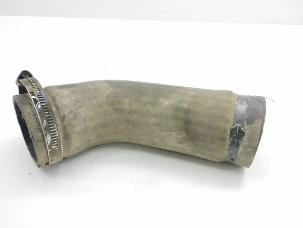 Intercooler hose/pipe