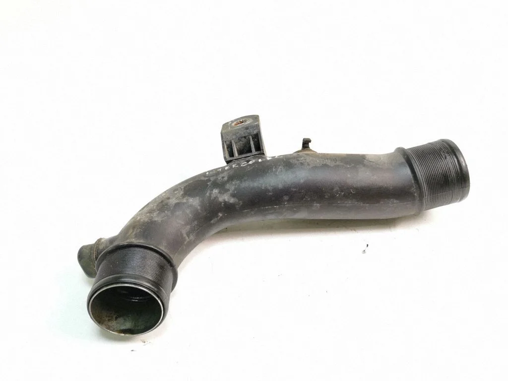 Intercooler hose/pipe 173620R010