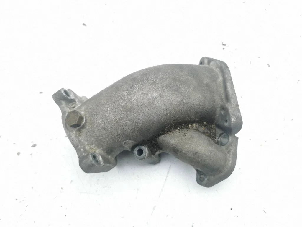 Vahejahuti voolik (-ud)/ toru (-d) 059145997D