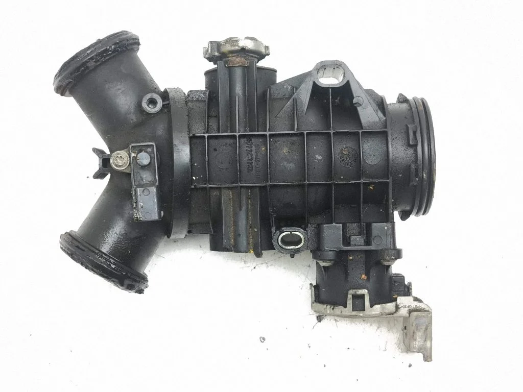 Intercooler hose/pipe U611A