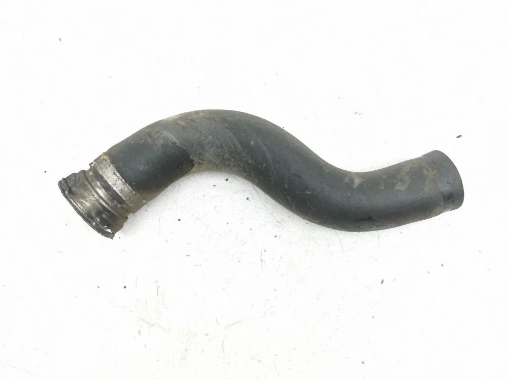 Intercooler hose/pipe