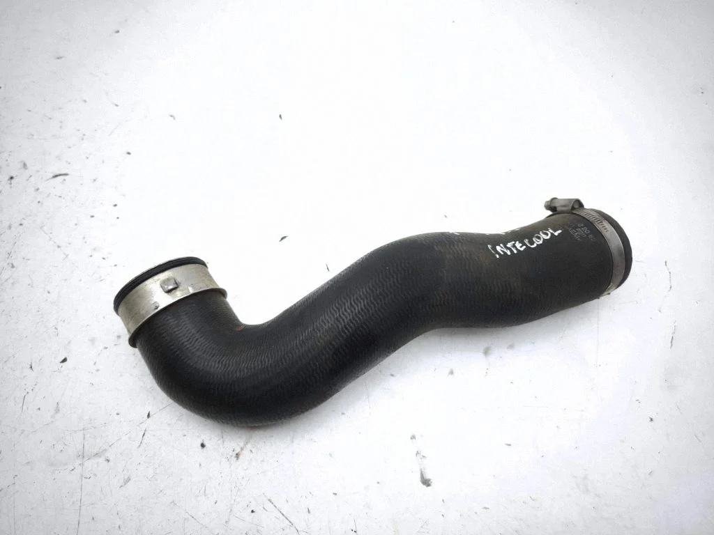 Intercooler hose/pipe A1645282082
