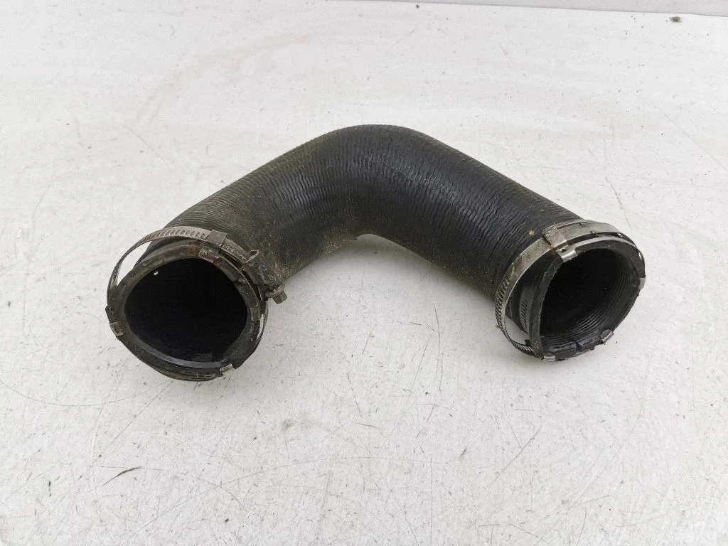 Intercooler hose/pipe 7L6145972E
