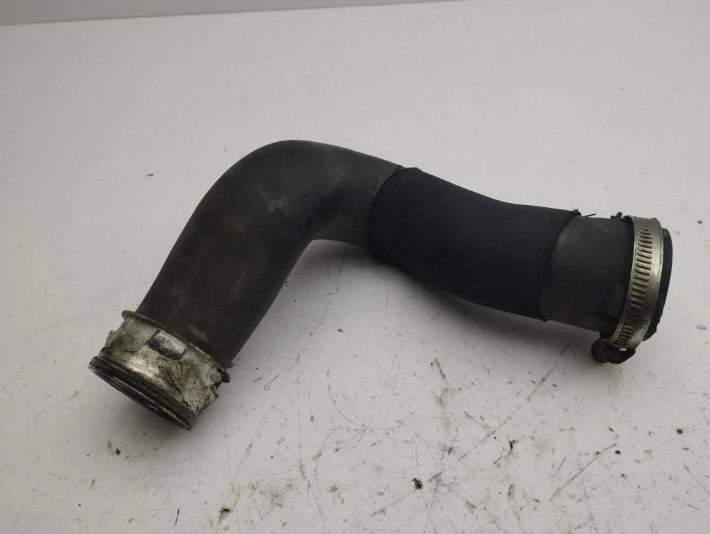 Intercooler hose/pipe