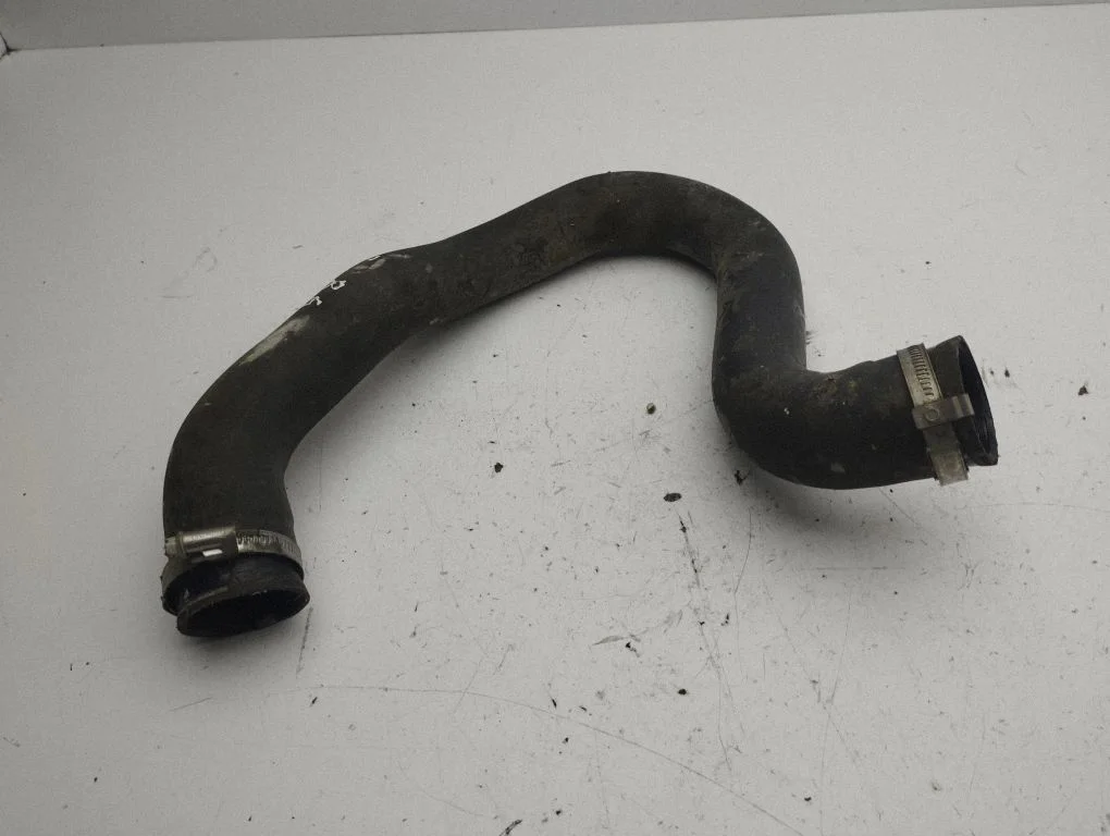 Intercooler hose/pipe