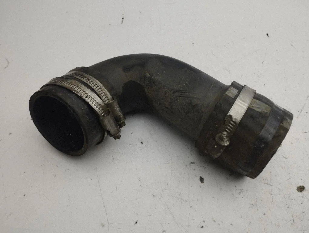 Intercooler hose/pipe