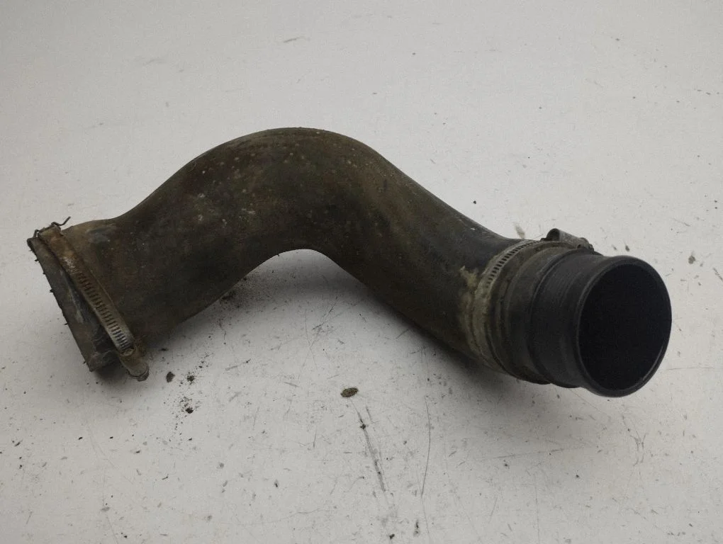 Intercooler hose/pipe