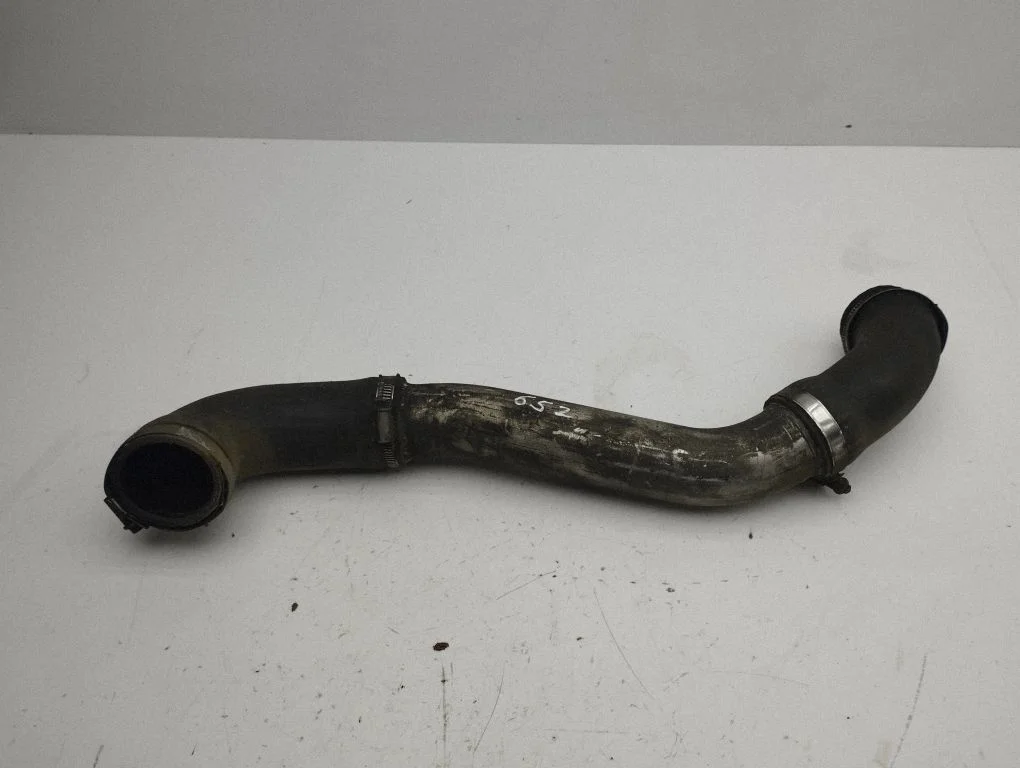 Intercooler hose/pipe