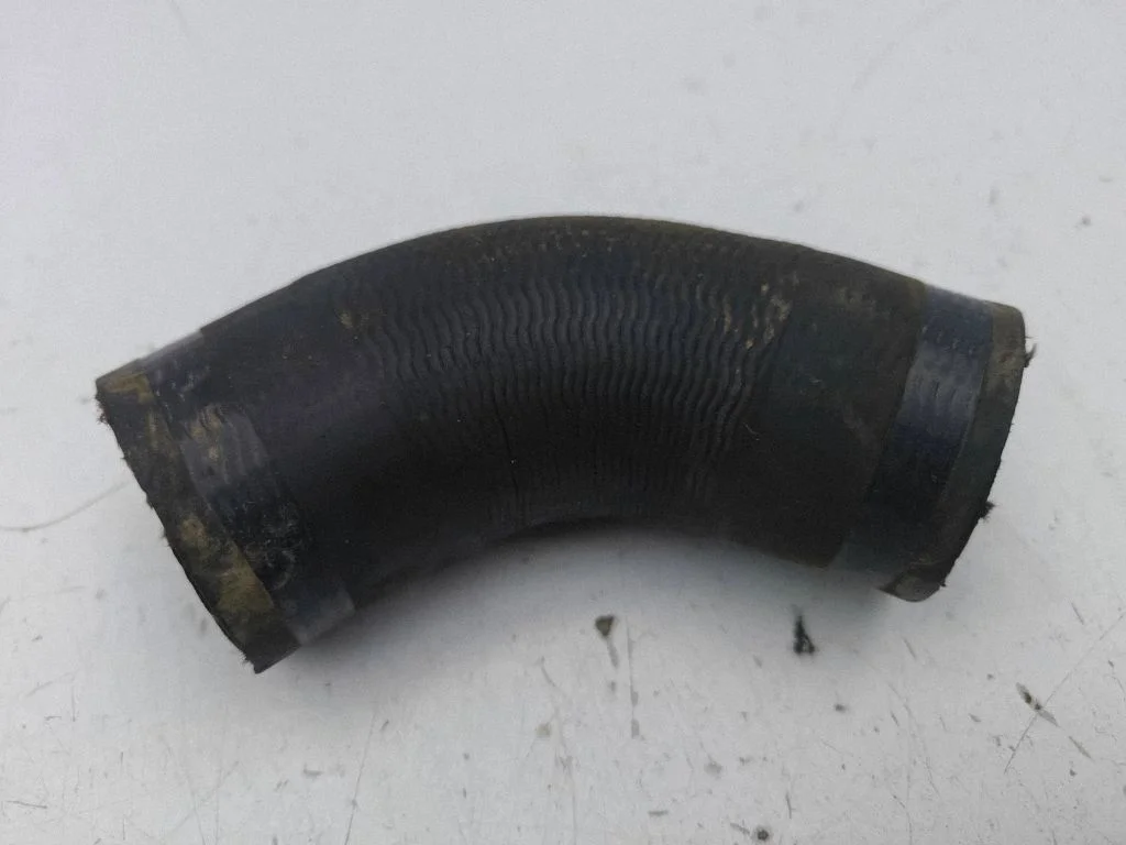 Intercooler hose/pipe