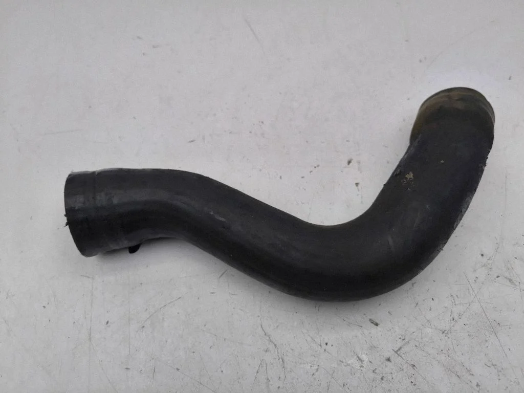 Intercooler hose/pipe