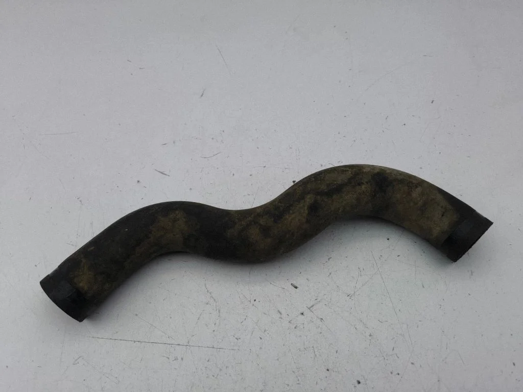 Intercooler hose/pipe