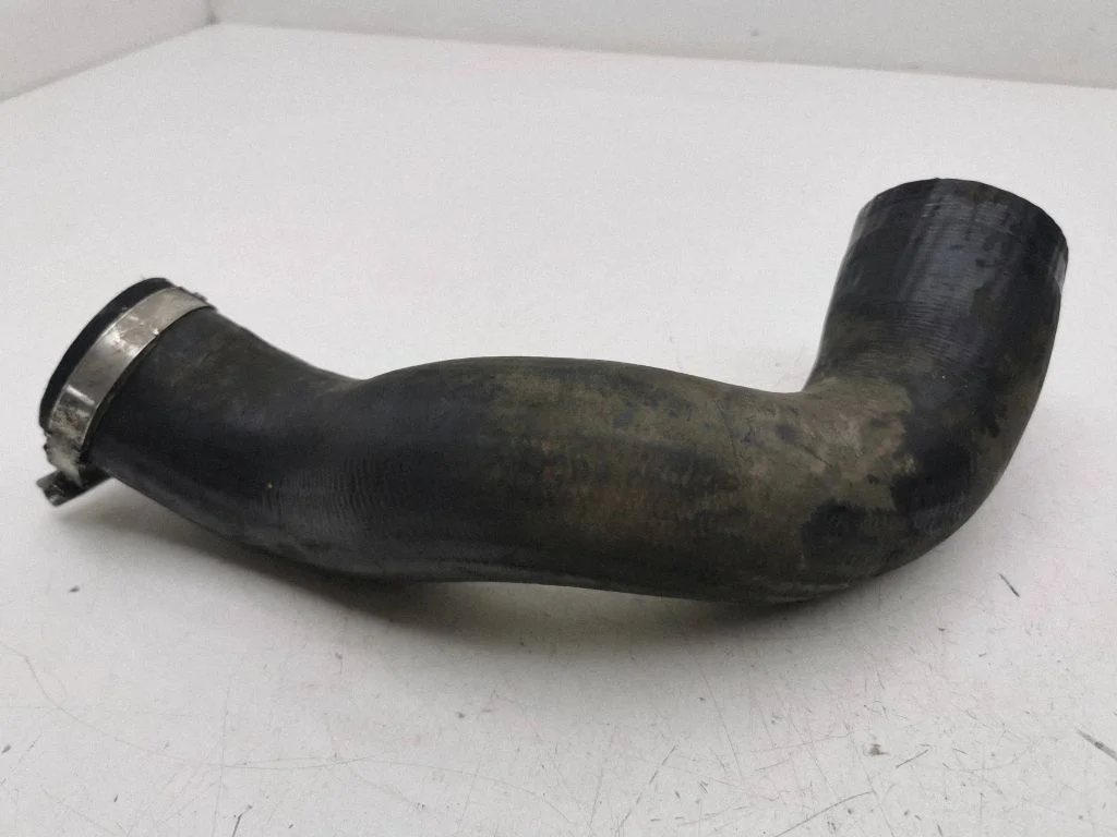 Intercooler hose/pipe 82510216853