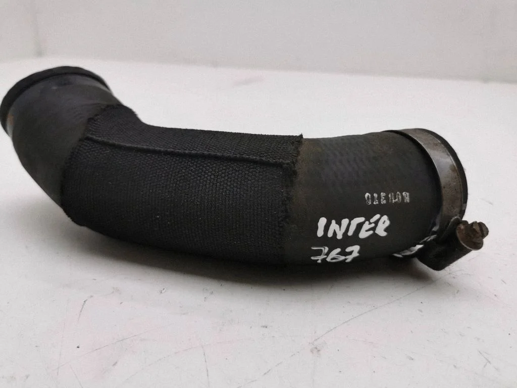 Intercooler hose/pipe