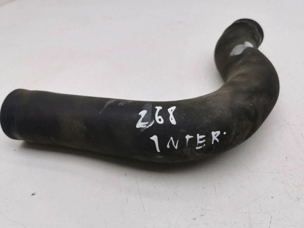 Intercooler hose/pipe