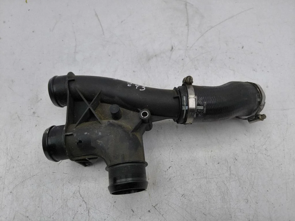 Intercooler hose/pipe