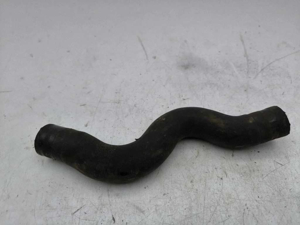 Intercooler hose/pipe