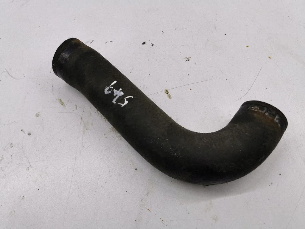 Intercooler hose/pipe