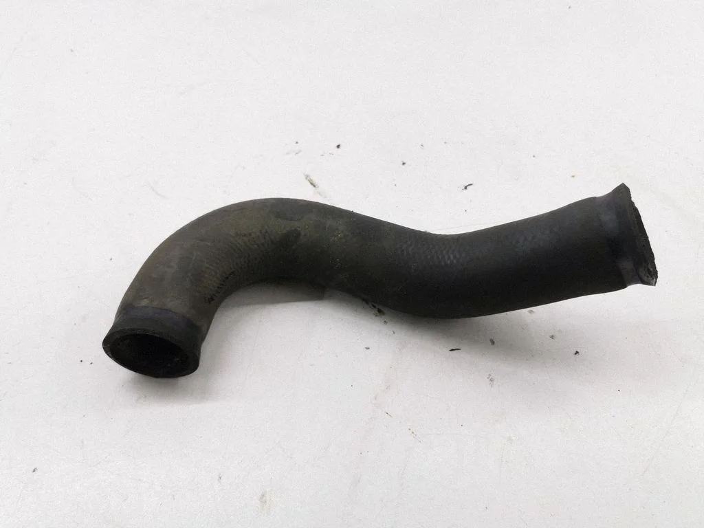 Intercooler hose/pipe