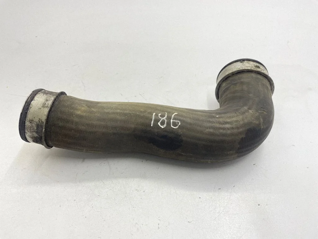 Intercooler hose/pipe