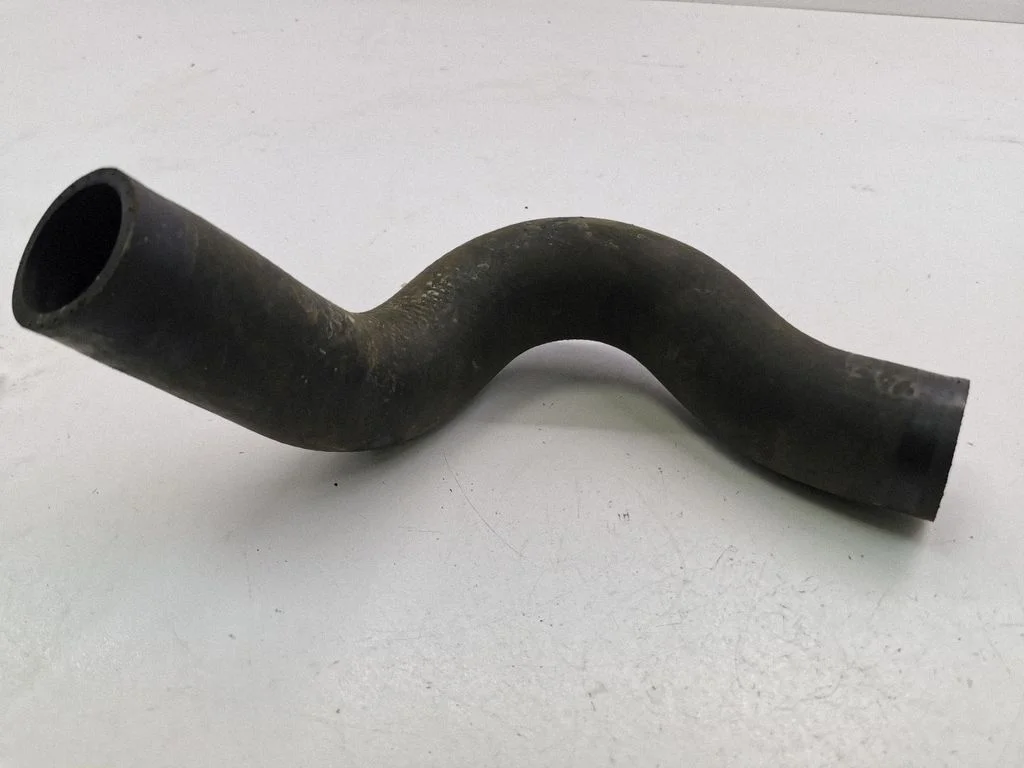Intercooler hose/pipe