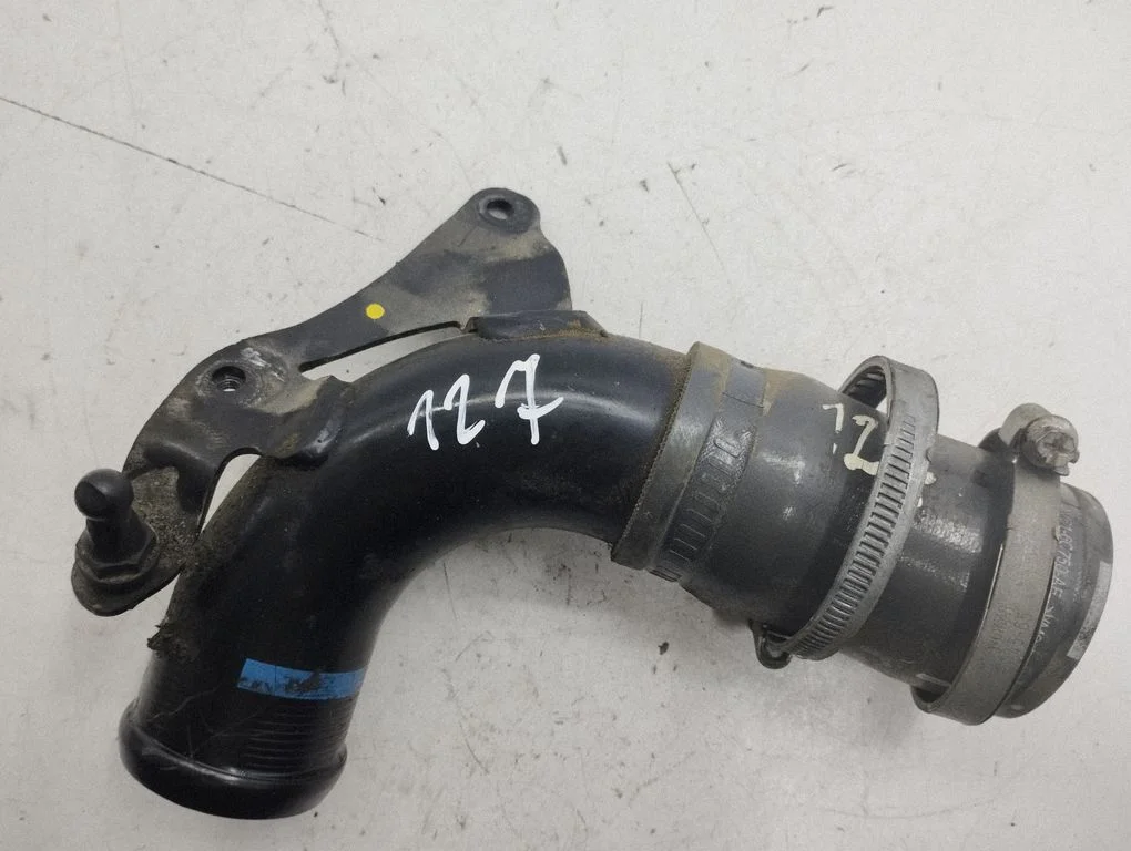 Intercooler hose/pipe AV616C750