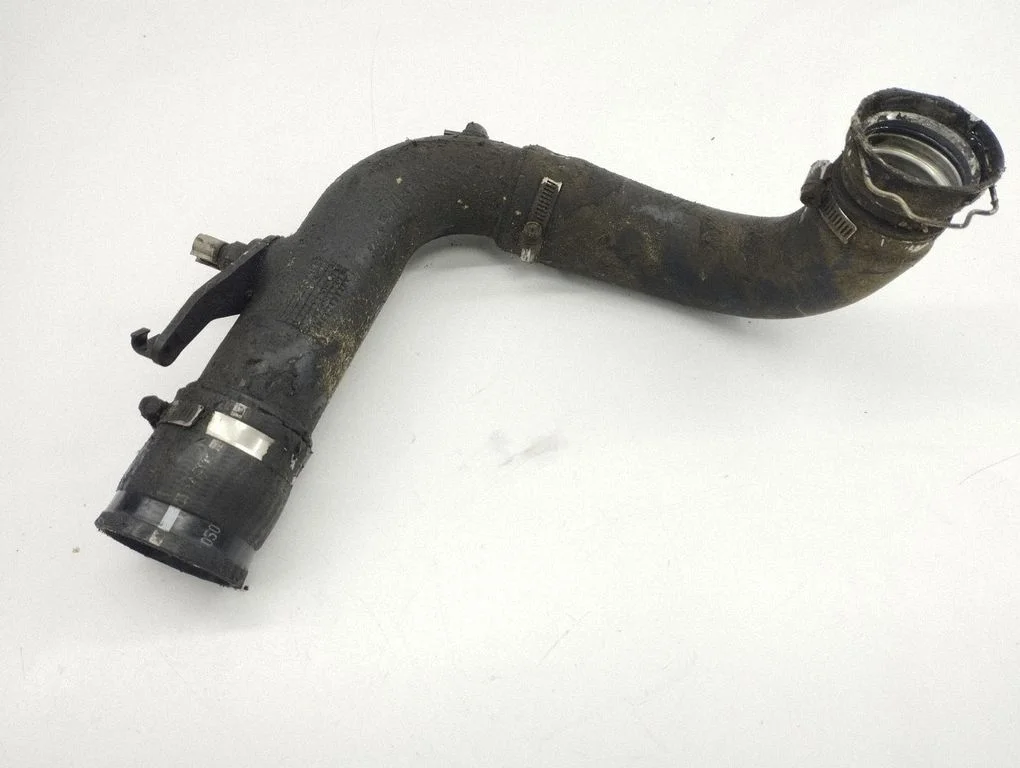Intercooler hose/pipe
