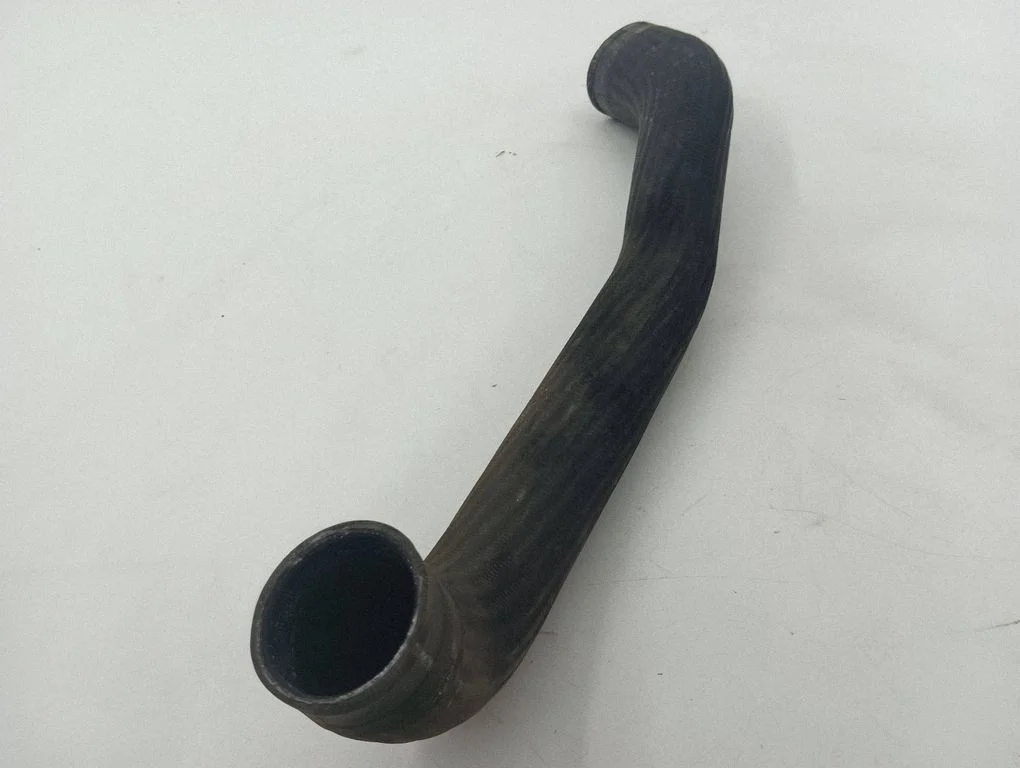 Intercooler hose/pipe Y00460029