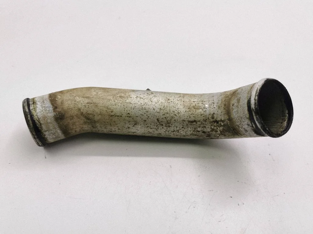 Intercooler hose/pipe