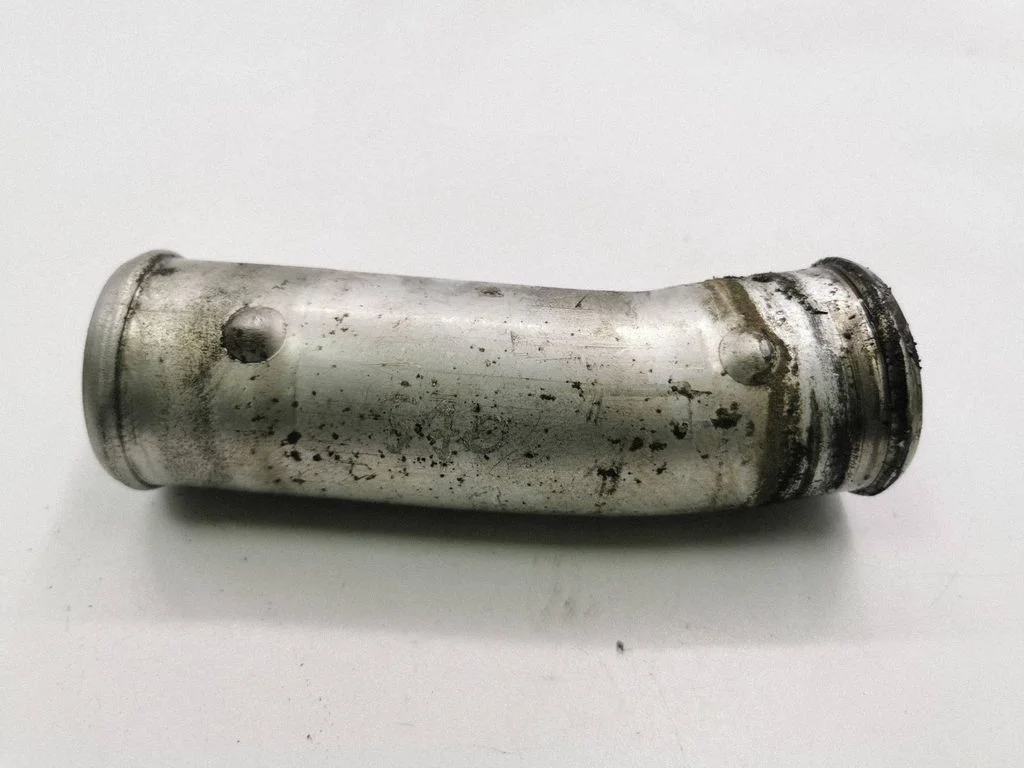 Intercooler hose/pipe