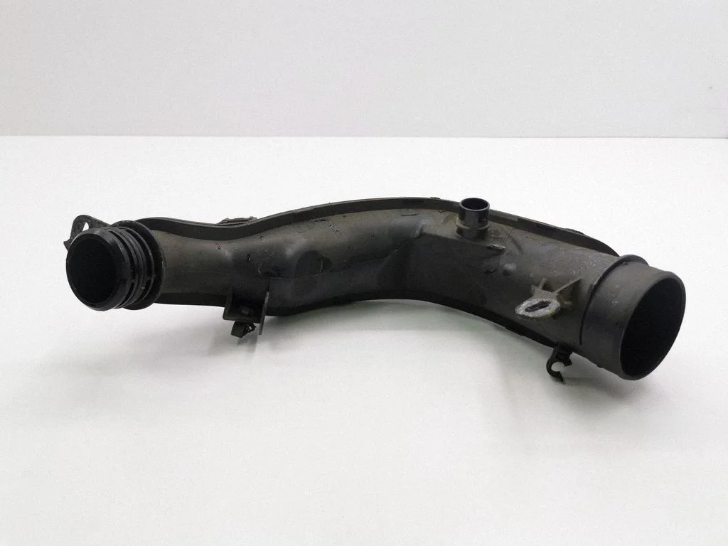 Intercooler hose/pipe M06021A152