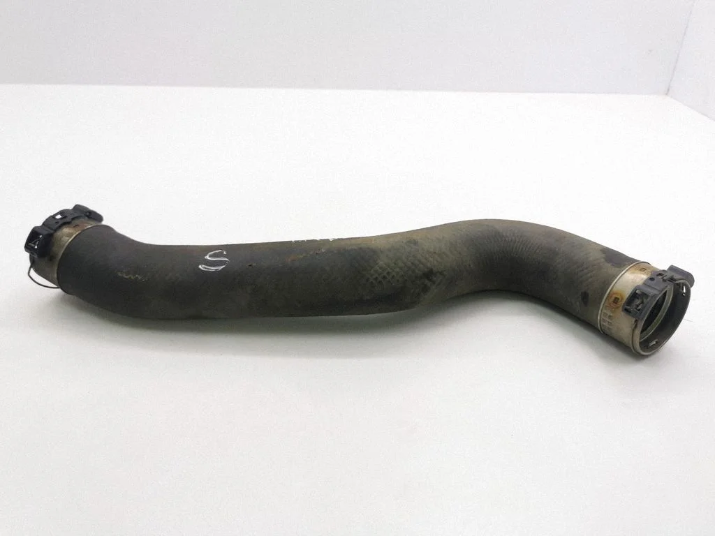 Intercooler hose/pipe