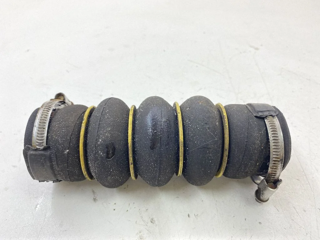 Intercooler hose/pipe 87291102