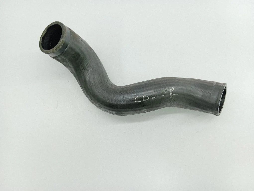 Intercooler hose/pipe