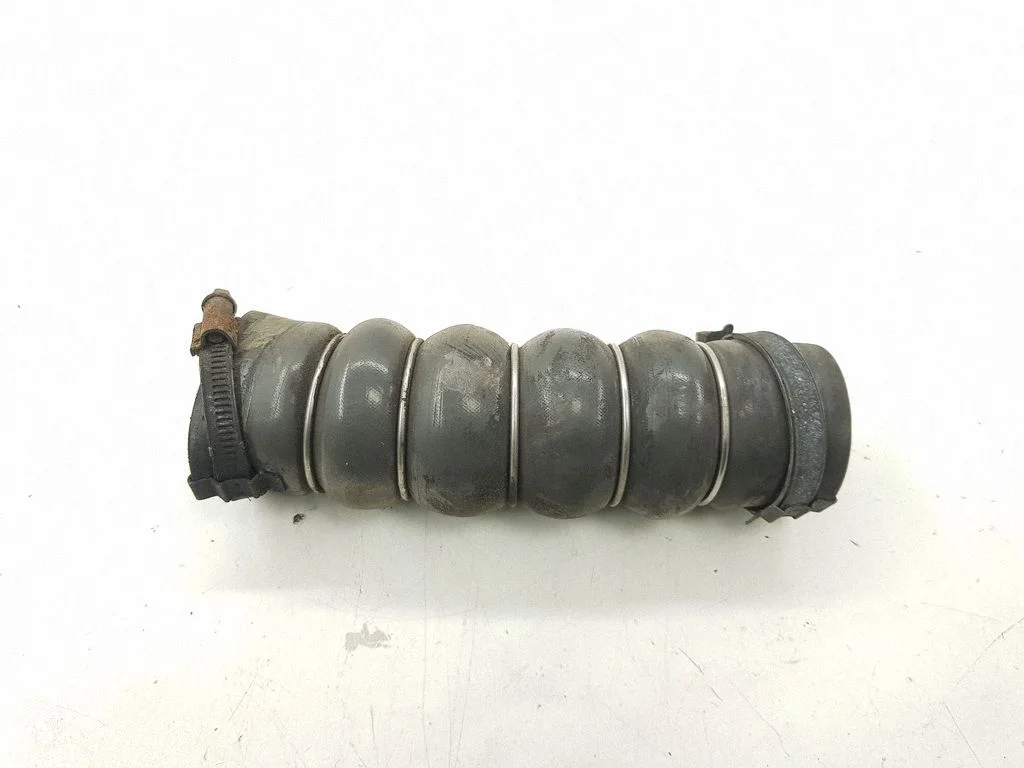 Intercooler hose/pipe