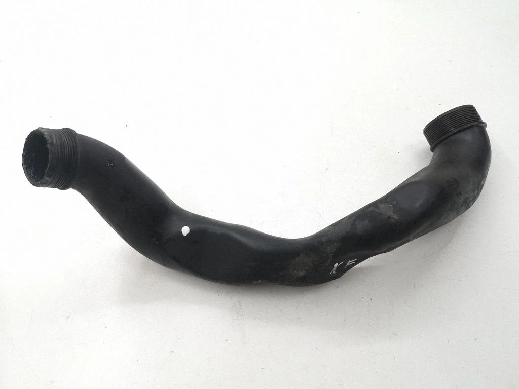 Intercooler hose/pipe