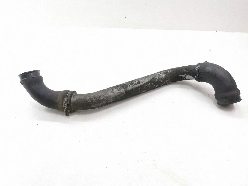 Intercooler hose/pipe