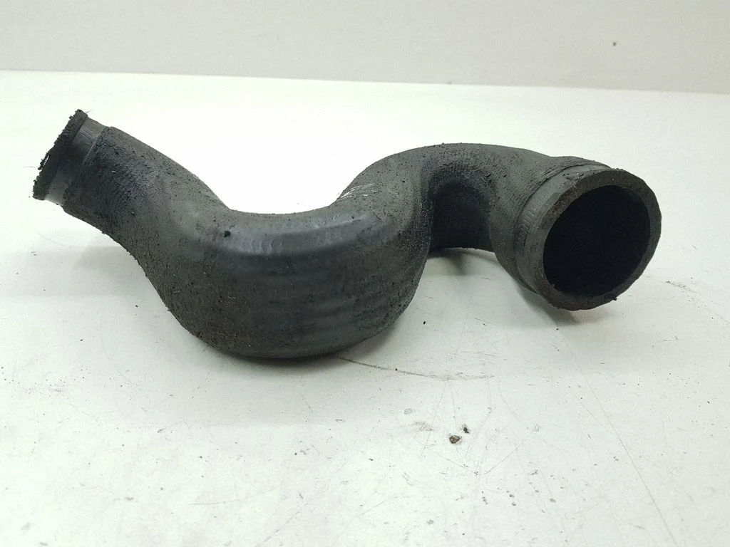 Intercooler hose/pipe