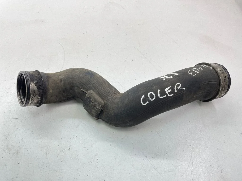 Intercooler hose/pipe