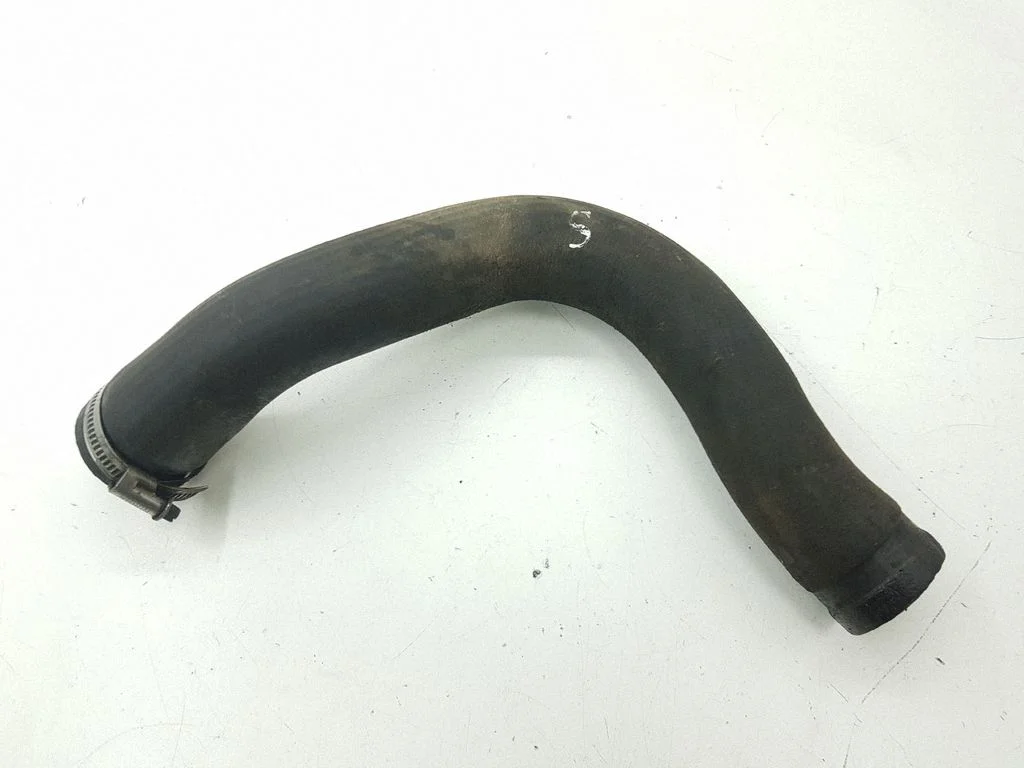 Intercooler hose/pipe